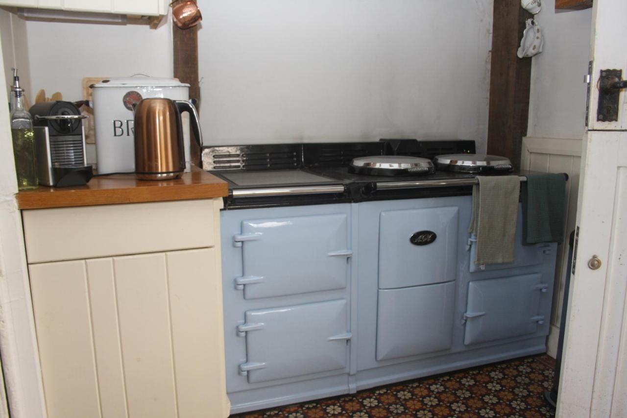 Fishermans Cottage Built In 1705 ヘイスティングス エクステリア 写真